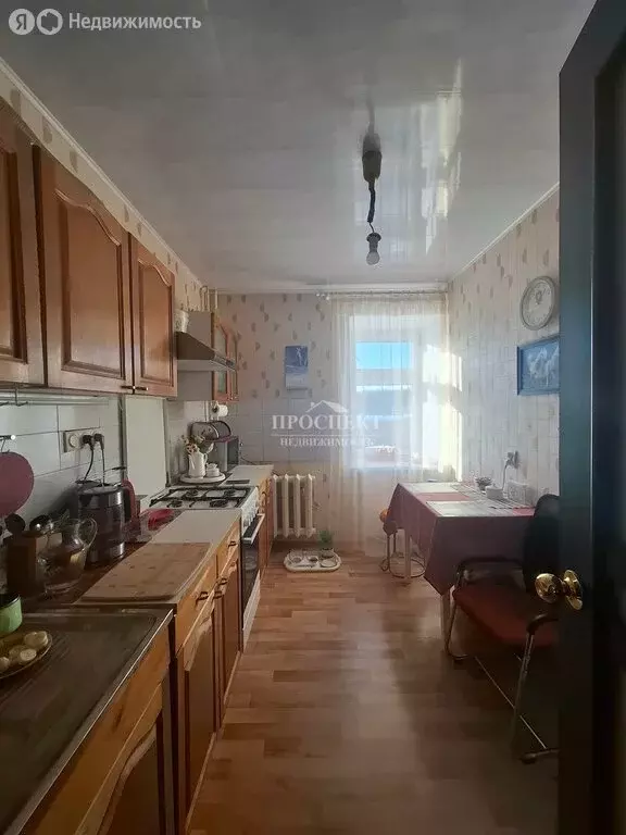 3-комнатная квартира: Ухта, набережная Нефтяников, 9 (56.4 м) - Фото 2