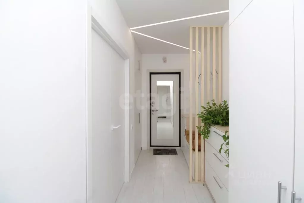 3-к кв. Красноярский край, Красноярск ул. Славы, 11 (67.0 м) - Фото 1