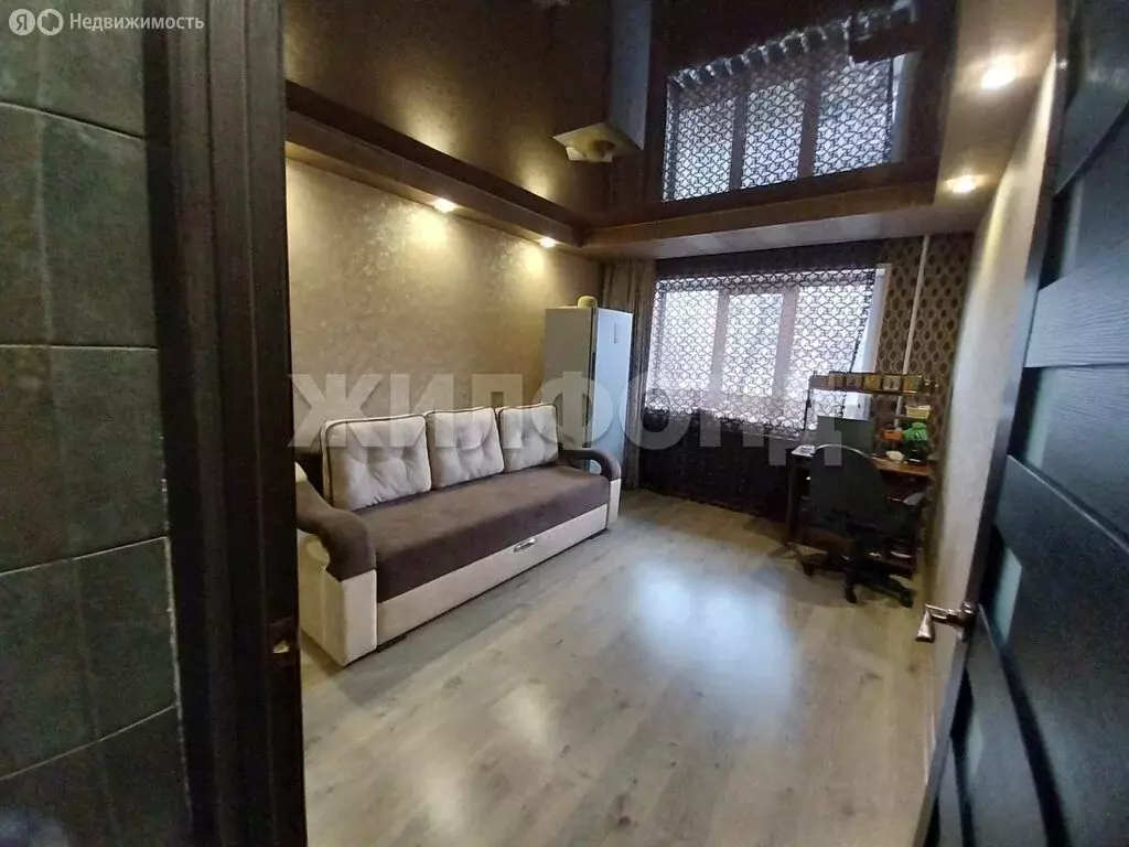 2-комнатная квартира: Черногорск, улица Генерала Тихонова, 23 (47.1 м) - Фото 2