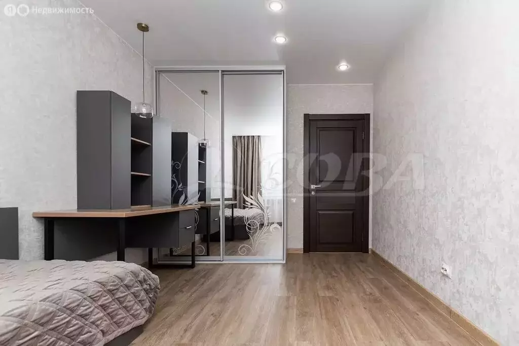 3-комнатная квартира: Тюмень, Ледниковый проезд, 2 (80 м) - Фото 1