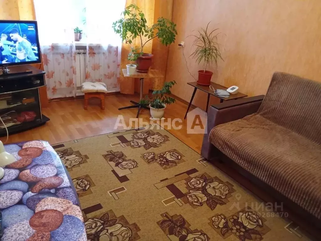 2-к кв. Ростовская область, Донецк пос. ЦОФ, 16-й кв-л, 1 (49.6 м) - Фото 1