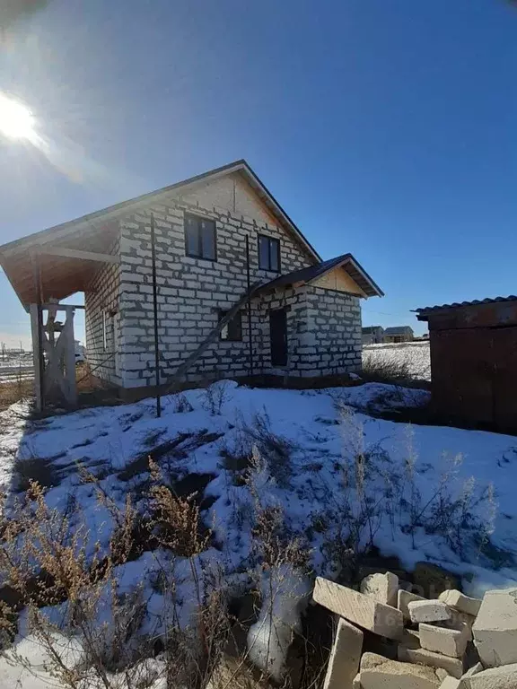 Дом в Татарстан, с. Актаныш ул. Имени З. Басыйрова, 7А (140 м) - Фото 1