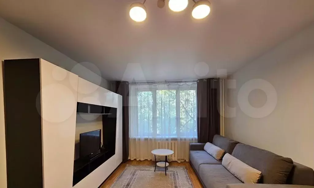 1-к. квартира, 30 м, 2/9 эт. - Фото 1