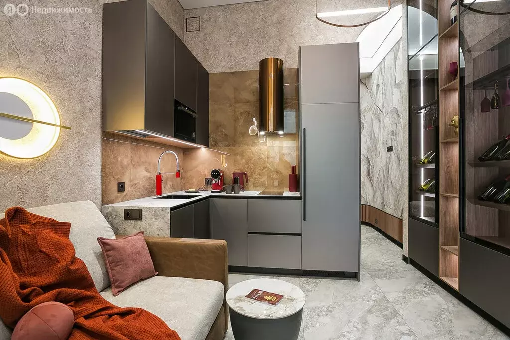 2-комнатная квартира: Ялта, улица Дражинского, 45А (30 м) - Фото 2