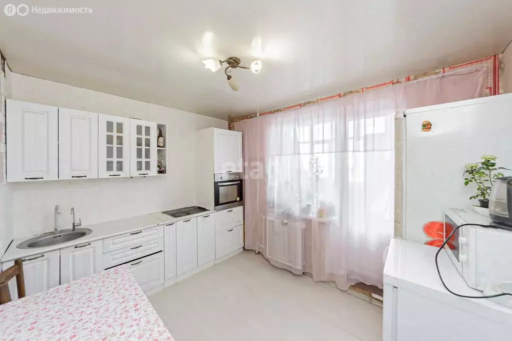 1-комнатная квартира: Тюмень, улица Николая Семёнова, 29 (43 м) - Фото 1