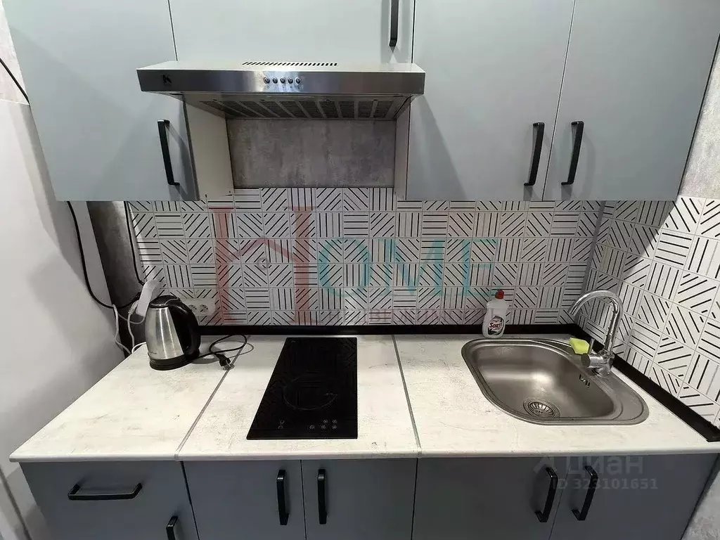 Студия Новосибирская область, Новосибирск ул. Плющихинская, 9 (34.0 м) - Фото 1