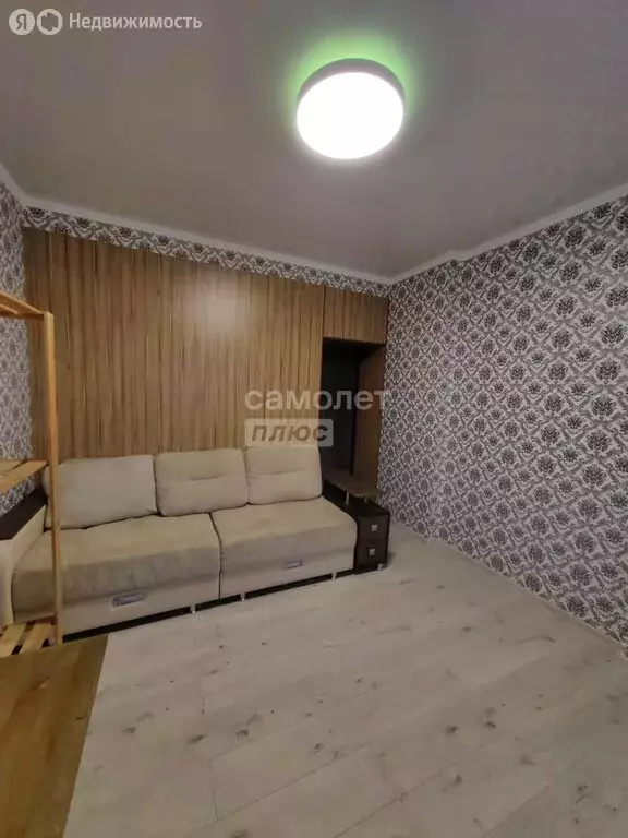 2-комнатная квартира: Омск, улица Красный Путь, 137/2 (63.3 м) - Фото 1