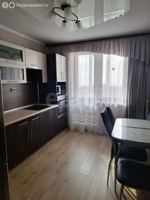 2-комнатная квартира: Липецк, улица И.В. Свиридова, 19 (58.9 м) - Фото 2