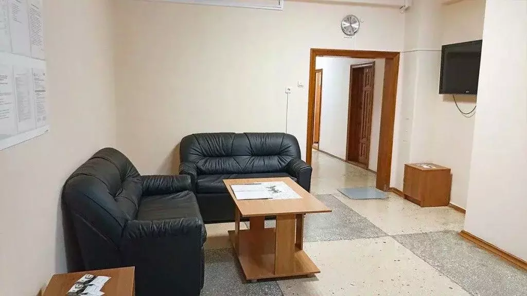 Комната Челябинская область, Миасс ул. Академика Павлова, 42А (10.0 м) - Фото 2