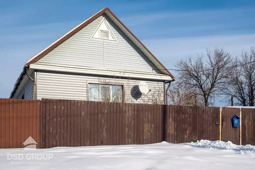 Дом в Хабаровский край, Имени Лазо район, Хор рп ул. Сопка (111 м) - Фото 1