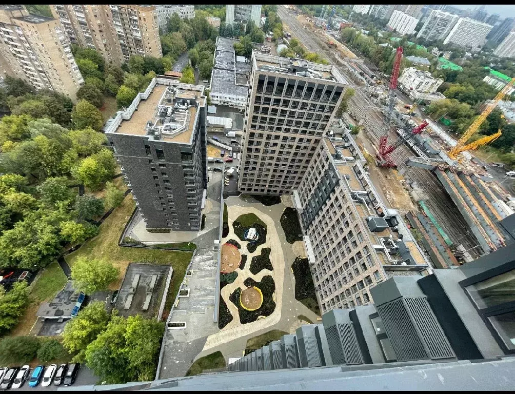 Продается 4-комнатная квартира - Фото 2