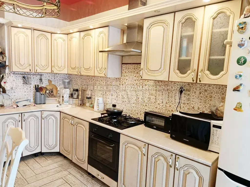 2-к. квартира, 62 м, 5/5 эт. - Фото 1