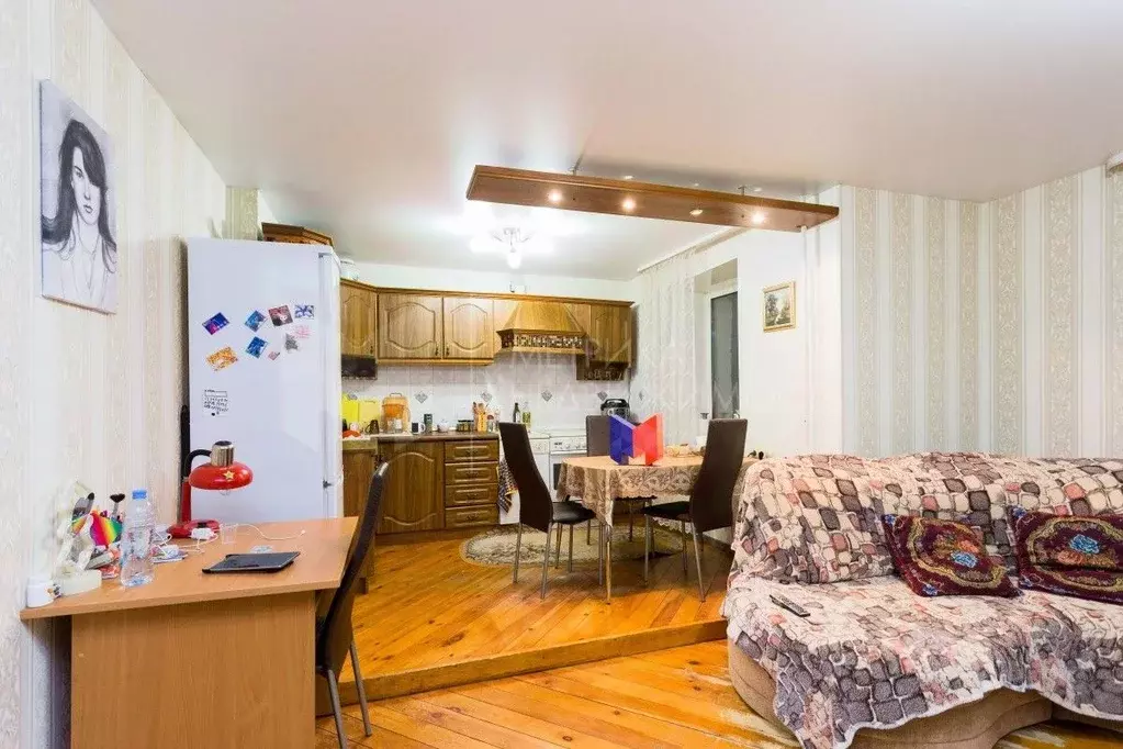 3-к кв. Тюменская область, Тюмень ул. Федюнинского, 7а (87.0 м) - Фото 1