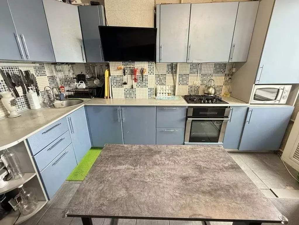 2-к кв. Кировская область, Киров ул. Владимирская, 41 (57.4 м) - Фото 0