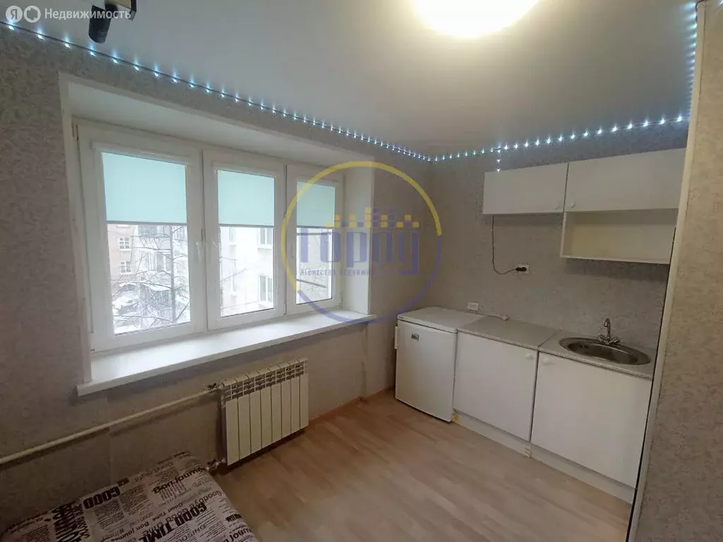 Квартира-студия: Челябинск, Верхнеуральская улица, 12 (14 м) - Фото 1