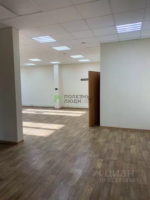 Помещение свободного назначения в Красноярский край, Красноярск ул. ... - Фото 1