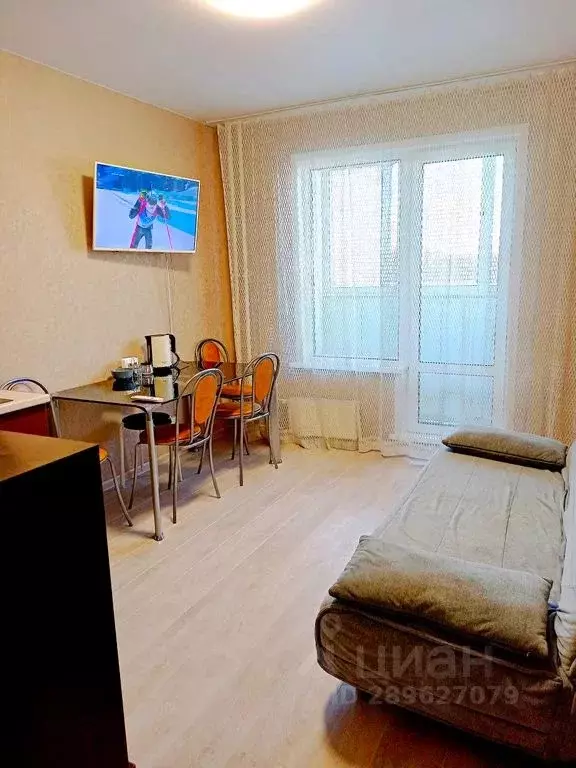 3-к кв. Новосибирская область, Новосибирск ул. Александра Чистякова, ... - Фото 1