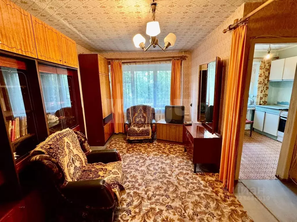 2-к кв. Вологодская область, Сокол ул. Суворова, 24 (44.0 м) - Фото 1