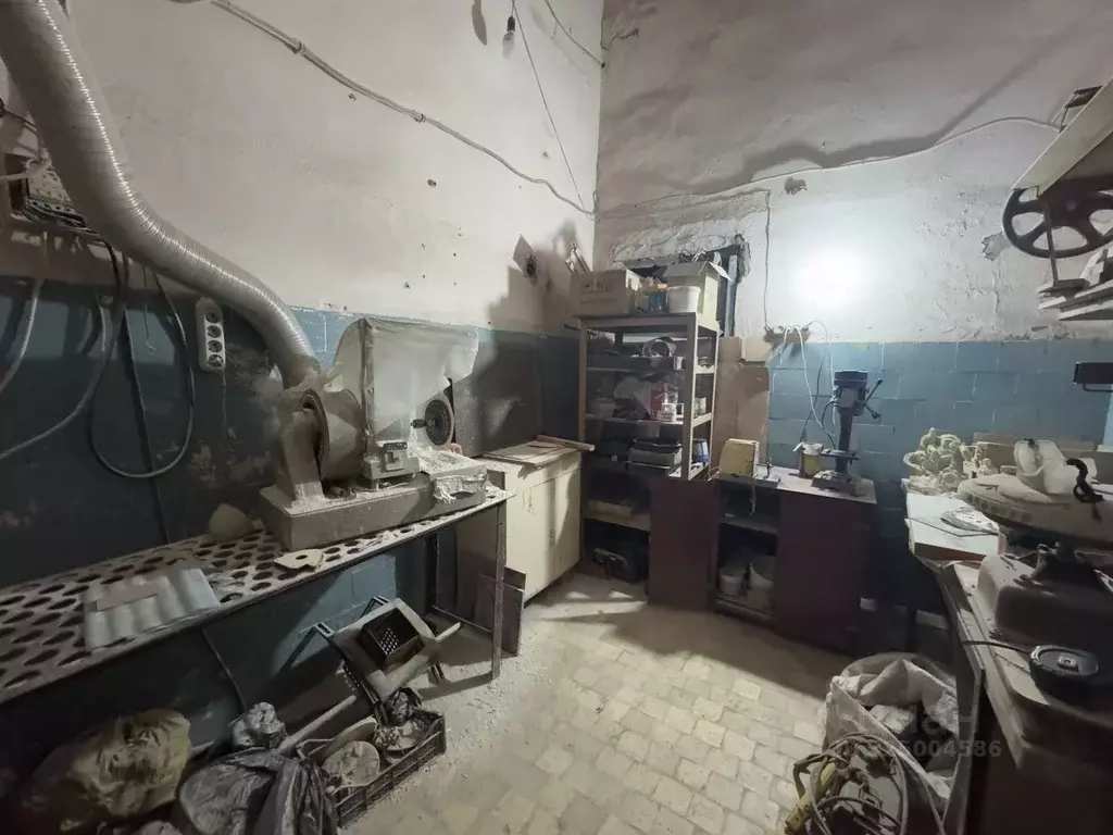 Производственное помещение в Северная Осетия, Алагир ул. О. Цомаевой, ... - Фото 2