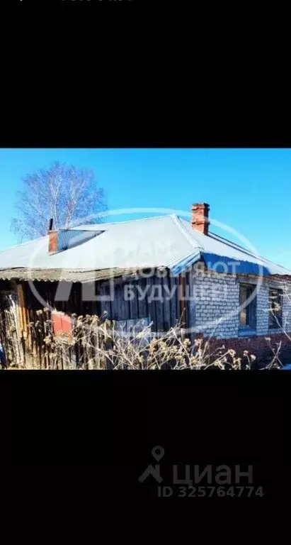Дом в Пермский край, Чайковский городской округ, с. Альняш ул. Ленина, ... - Фото 1