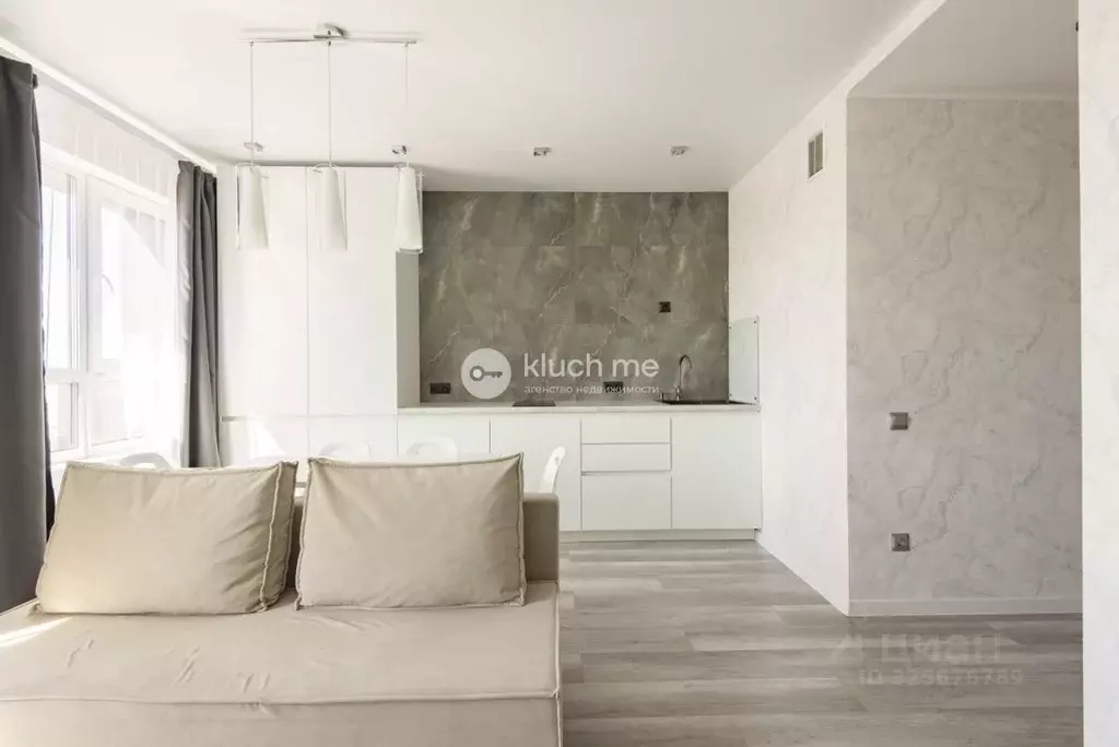 Студия Татарстан, Казань ул. Братьев Батталовых, 20Ак2 (32.0 м) - Фото 1