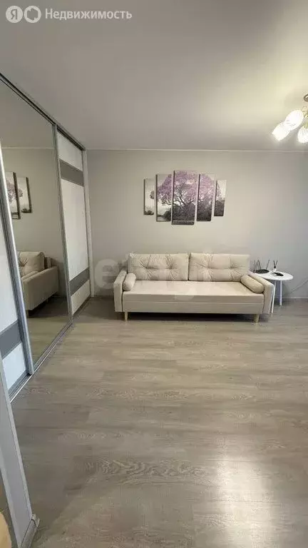 1-комнатная квартира: Тюмень, улица Республики, 176 (29.5 м) - Фото 2