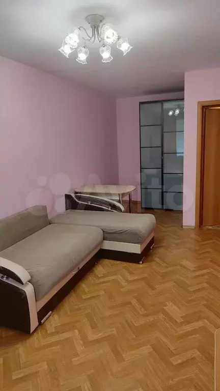 1-к. квартира, 40 м, 1/10 эт. - Фото 0