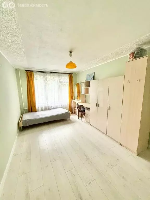 1к в 3-комнатной квартире (15 м) - Фото 0