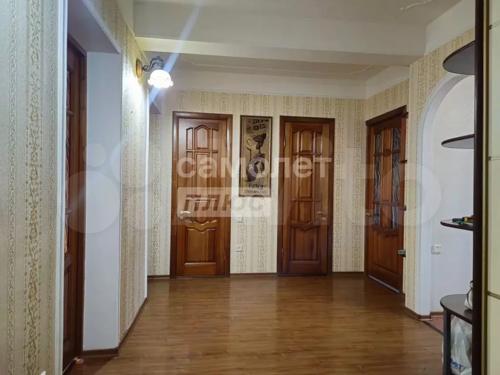 3-к. квартира, 70 м, 5/5 эт. - Фото 1