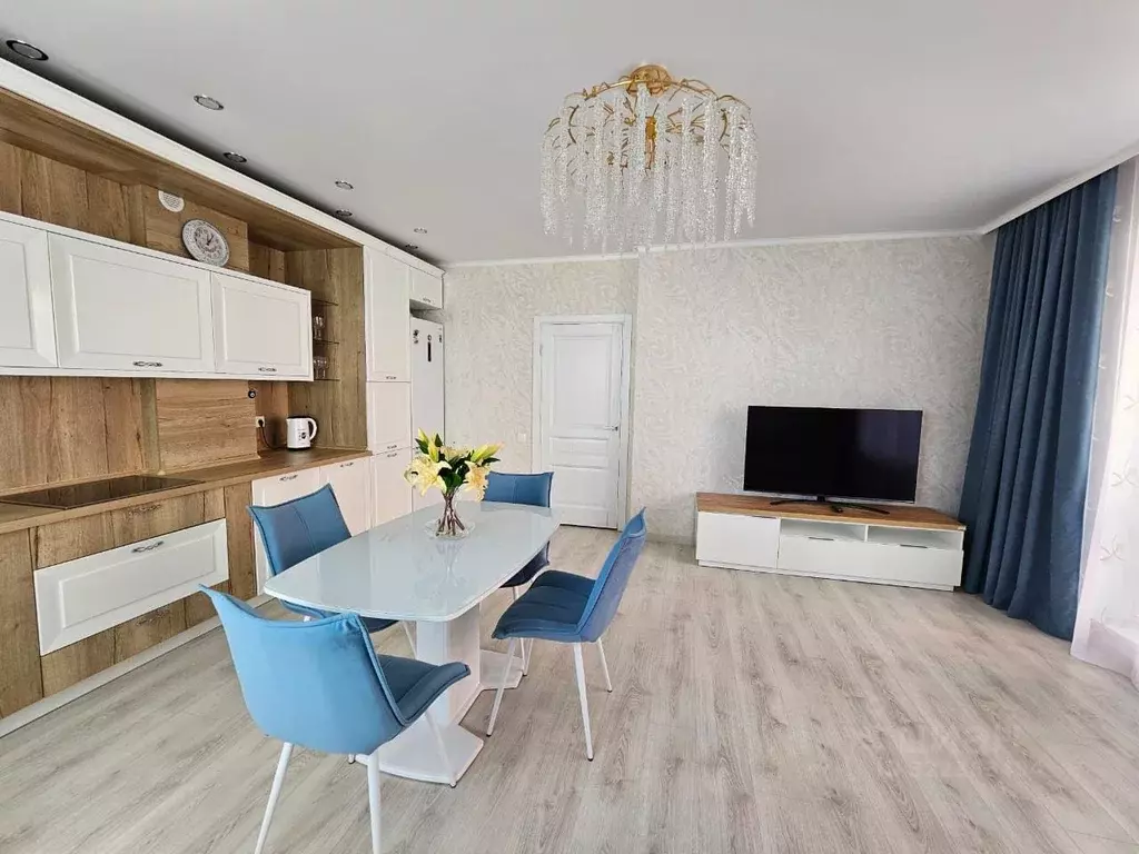 3-к кв. Татарстан, Казань ул. Аметьевская магистраль, 18к3 (73.6 м) - Фото 0