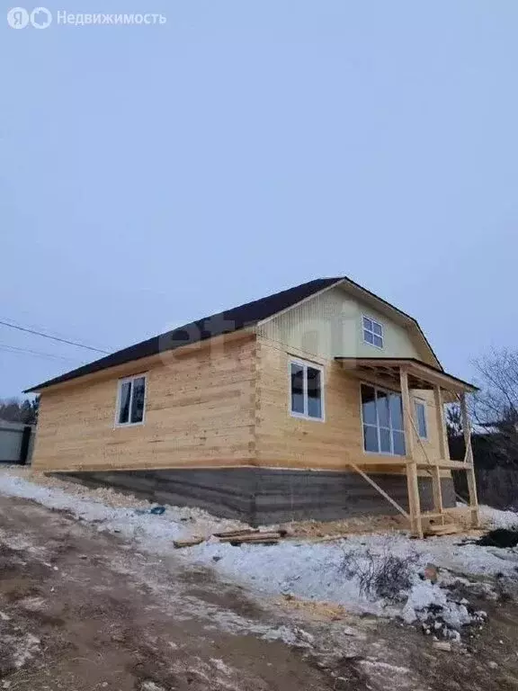 Дом в село Нижний Саянтуй, ДНТ Багульник, 3-й квартал (210 м) - Фото 1