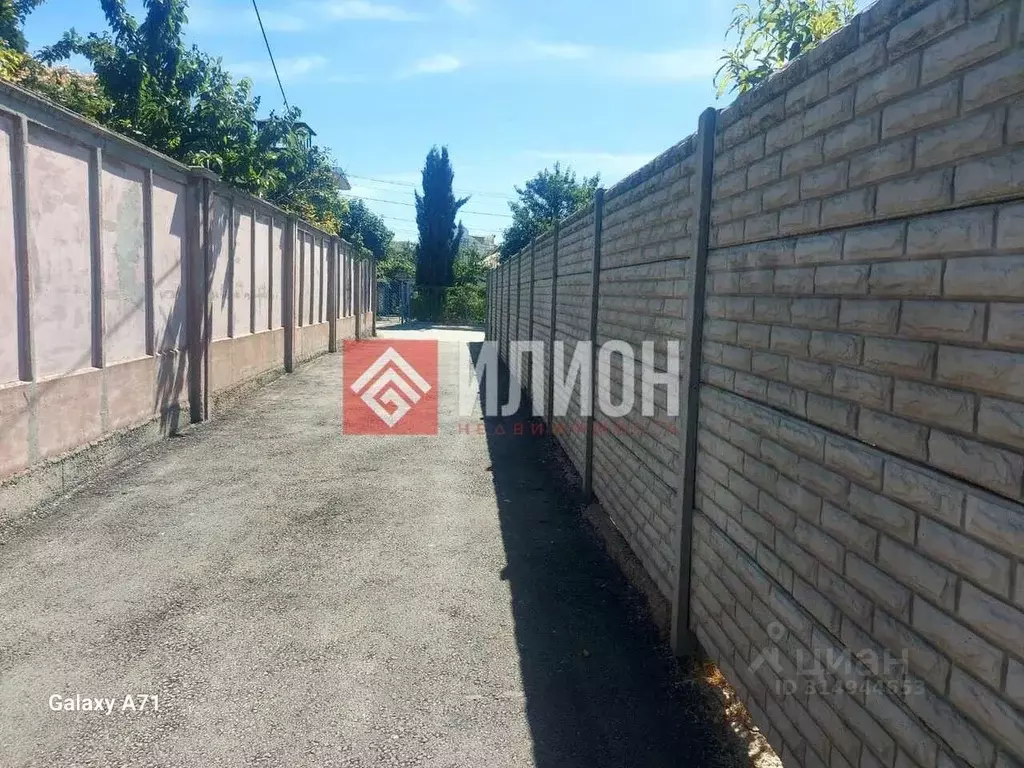 Участок в Севастополь ул. Пугачева, 20 (7.5 сот.) - Фото 1