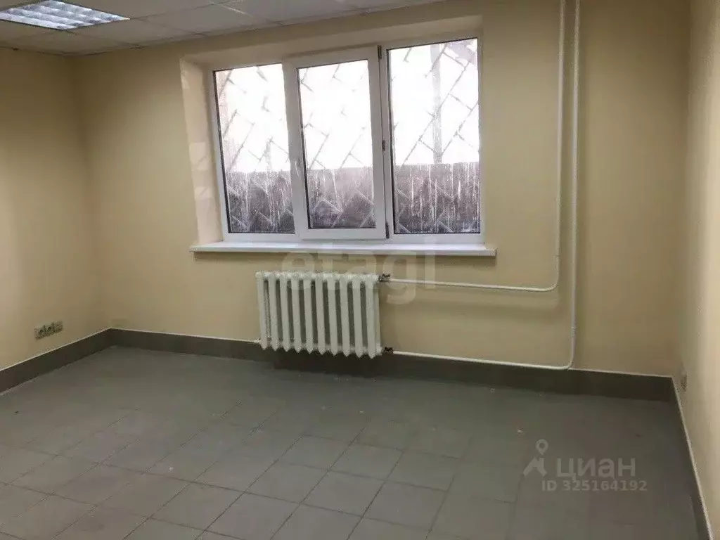 Помещение свободного назначения в Тюменская область, Тюмень Солнечный ... - Фото 1