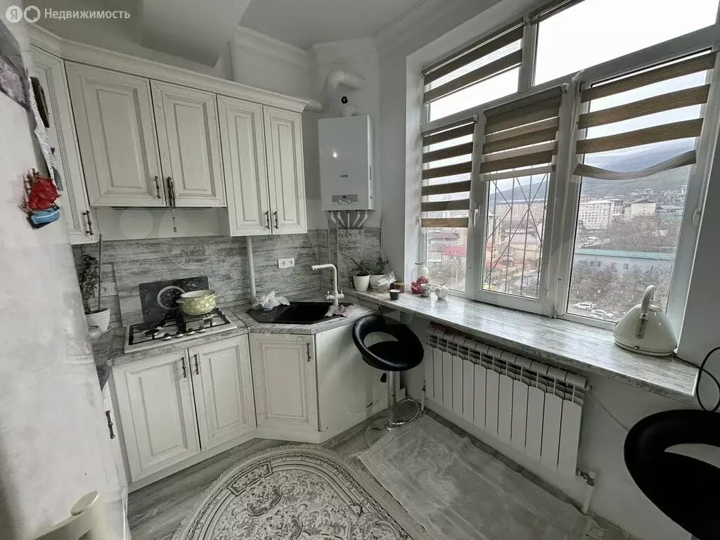 2-комнатная квартира: Махачкала, улица Абдулхамида Юсупова, 59 (50 м) - Фото 0