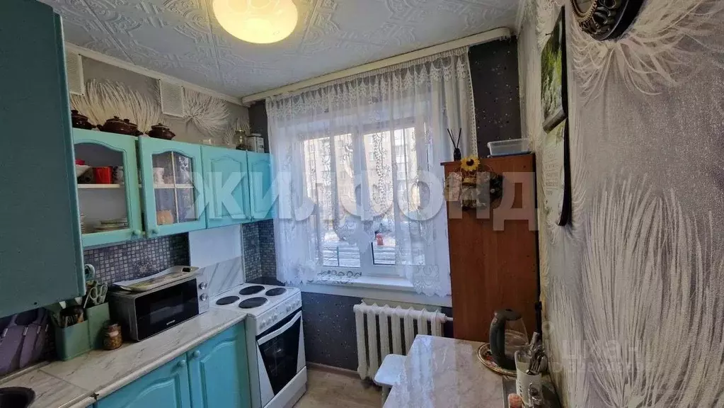 Комната Новосибирская область, Новосибирск Ударная ул., 19 (28.4 м) - Фото 1