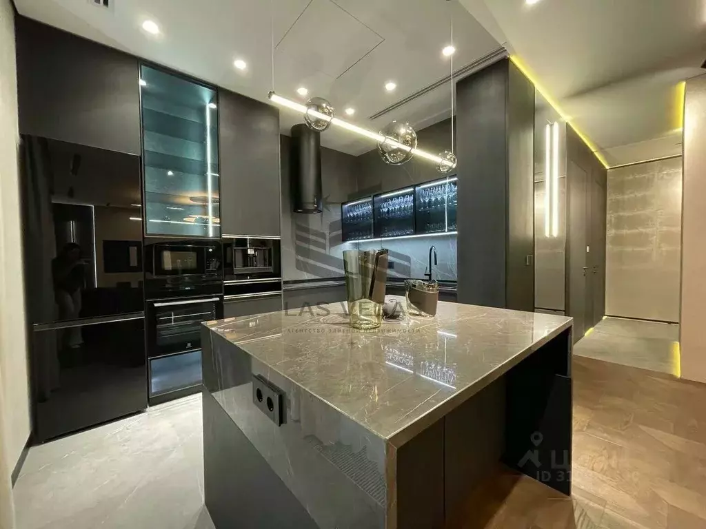 2-к кв. Татарстан, Казань ул. Родины, 24А (70.0 м) - Фото 0