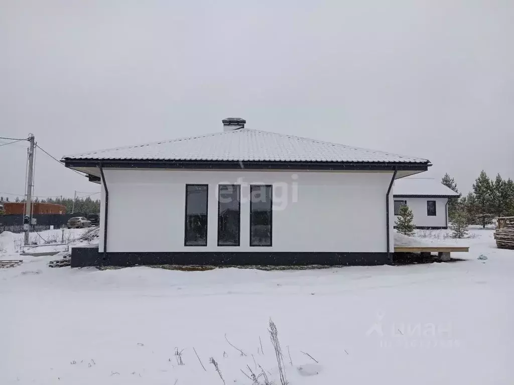Дом в Свердловская область, Белоярский муниципальный округ, пос. ... - Фото 1