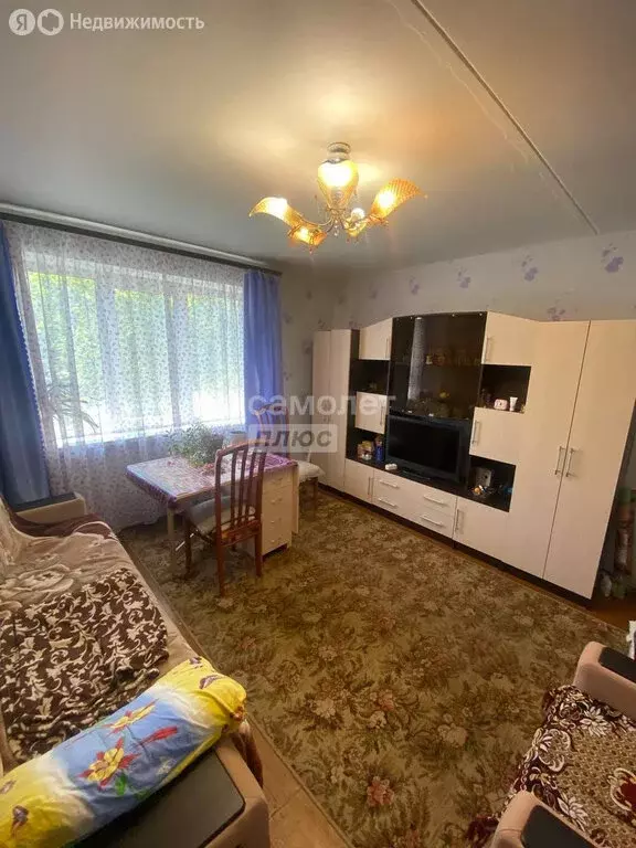 3-комнатная квартира: Каменск-Уральский, улица Кирова, 49 (57.9 м) - Фото 0