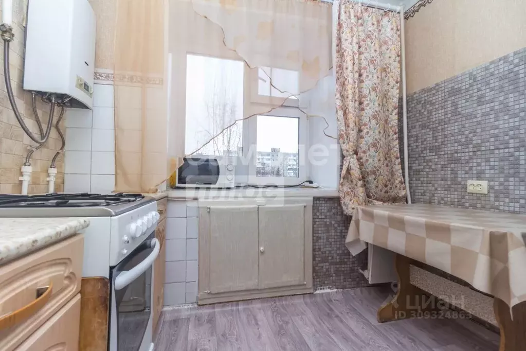 2-к кв. Башкортостан, Уфа Кольцевая ул., 175 (45.5 м) - Фото 1