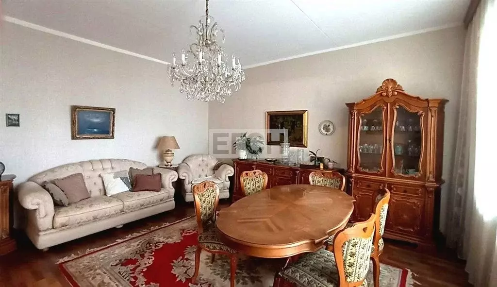 Продается 2-комнатная квартира - Фото 1