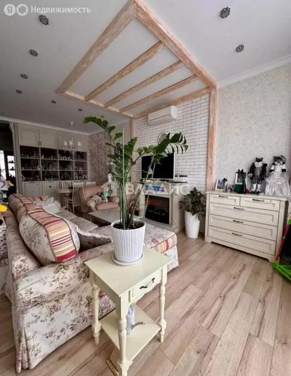 3-комнатная квартира: деревня Глухово, улица Рублёвское Предместье, ... - Фото 1