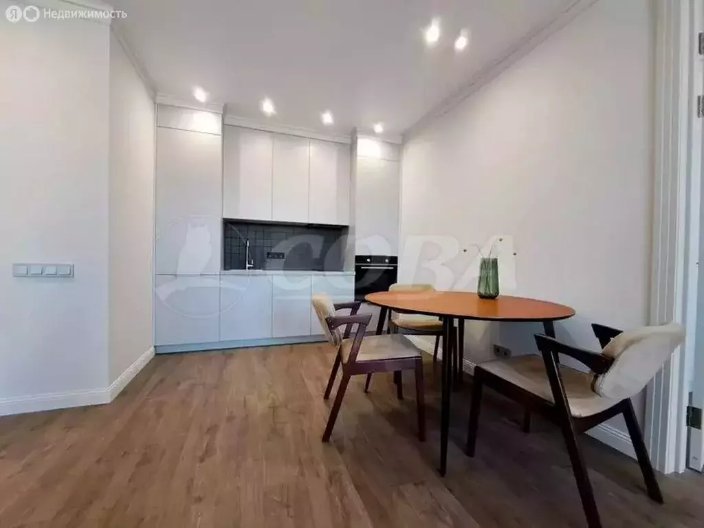 Квартира-студия: Тюмень, улица Фармана Салманова, 1 (53 м) - Фото 1