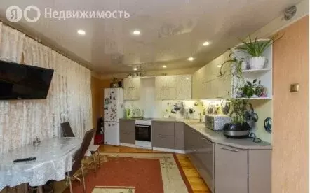 4-комнатная квартира: Тюмень, улица Николая Чаплина, 132 (92 м) - Фото 0