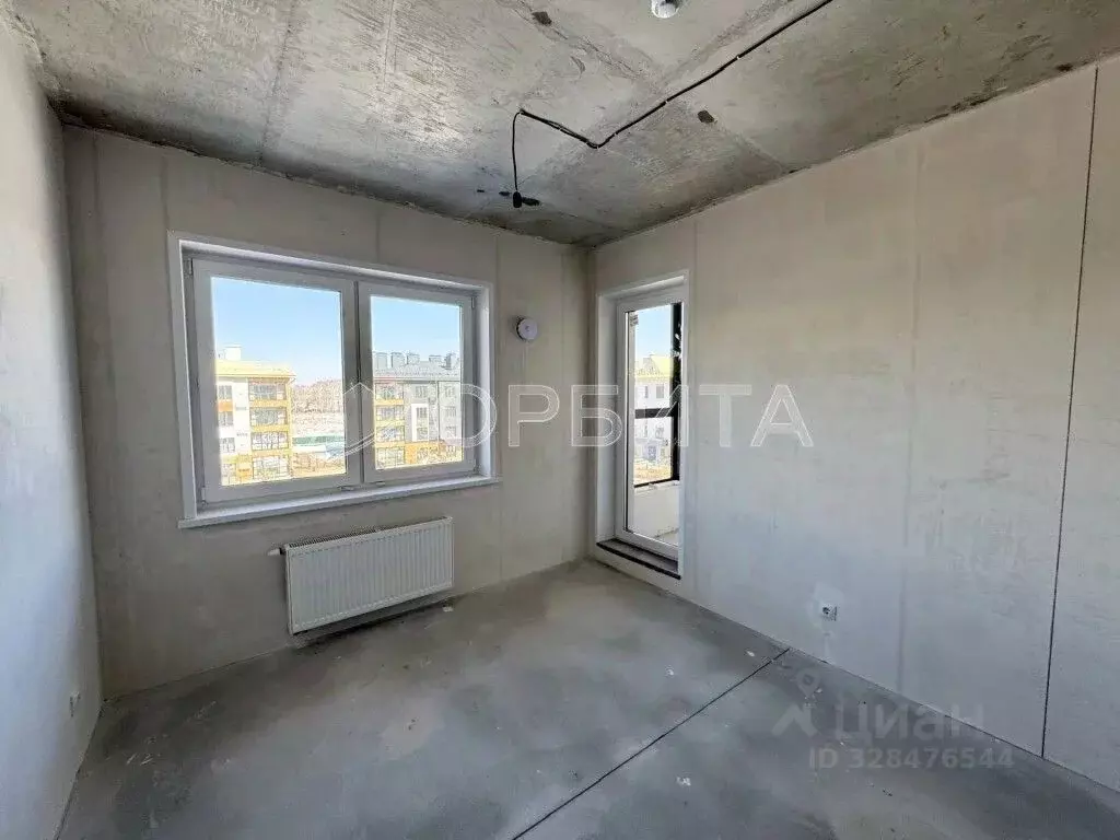 2-к кв. Тюменская область, Тюмень ул. Игоря Комиссарова, 16 (57.1 м) - Фото 2