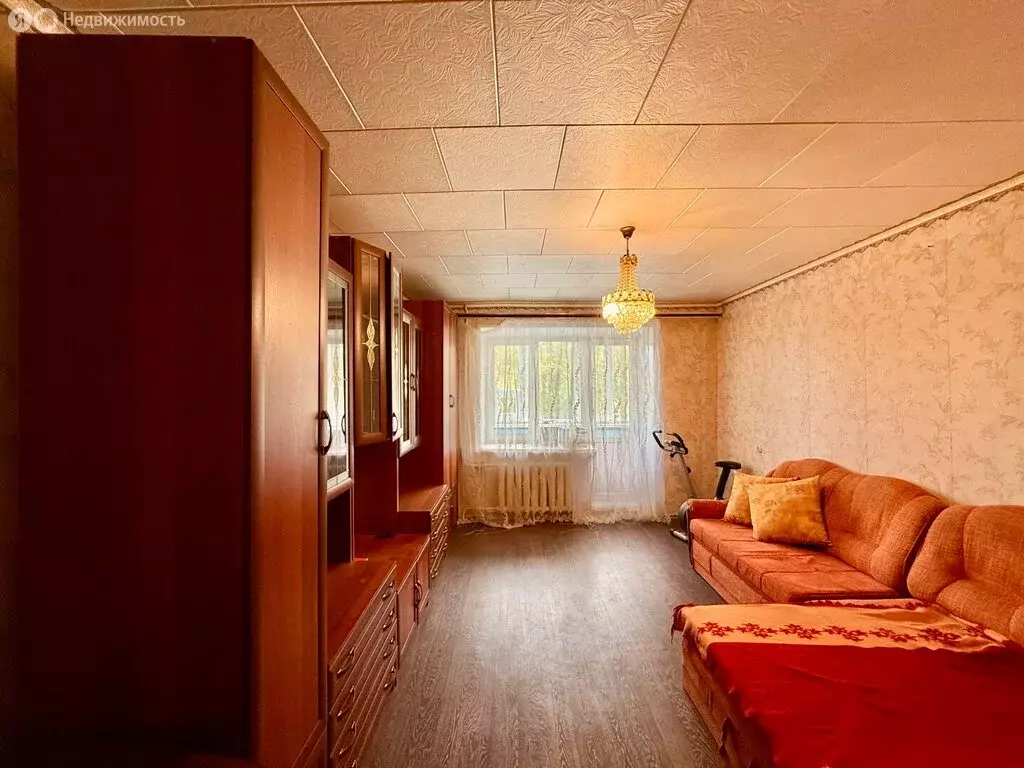 3-комнатная квартира: Жуков, улица Ленина, 28 (60 м) - Фото 1