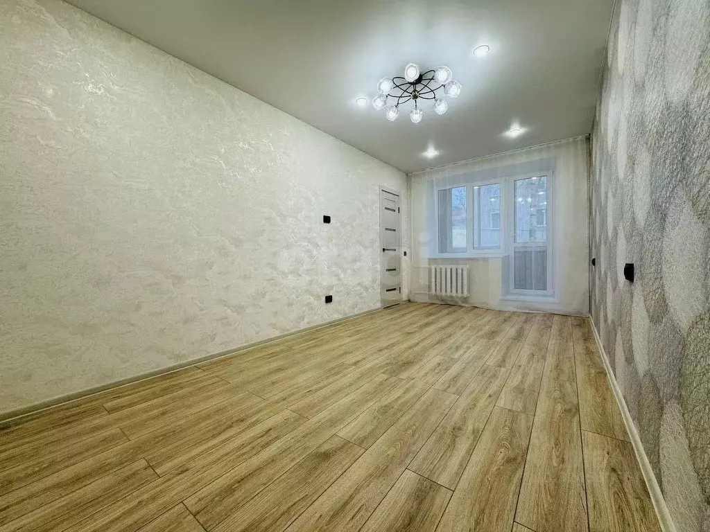 2-к кв. Кировская область, Киров ул. Сурикова, 10 (62.0 м) - Фото 2