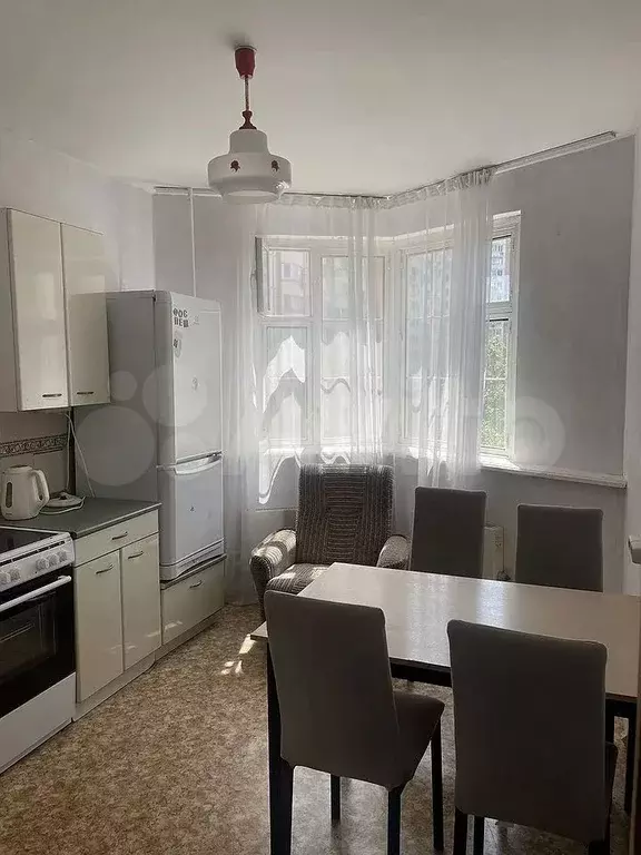 2-к. квартира, 55 м, 5/17 эт. - Фото 0