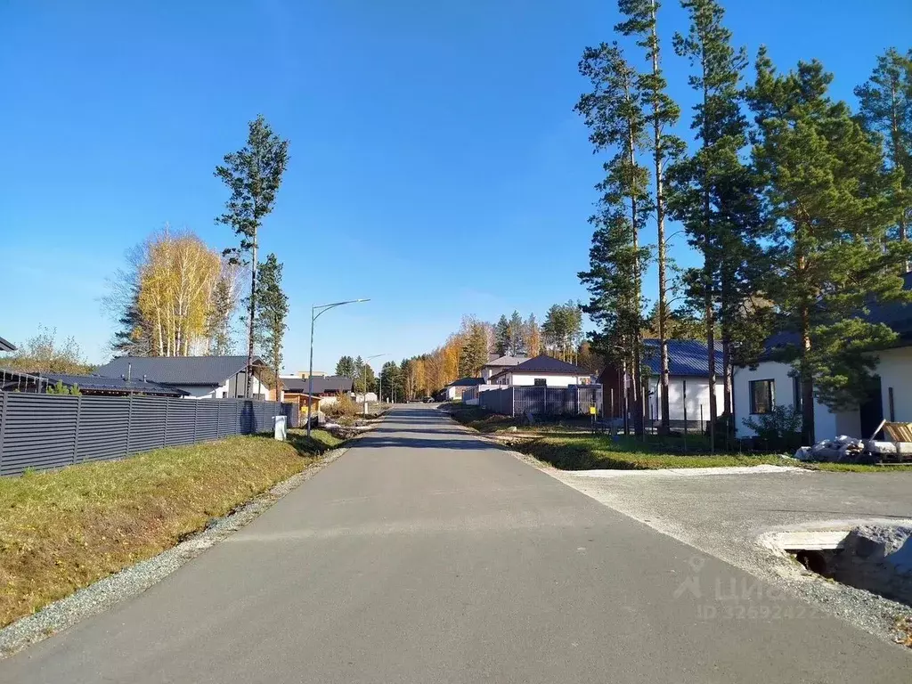 Участок в Свердловская область, Сысертский муниципальный округ, пос. ... - Фото 2