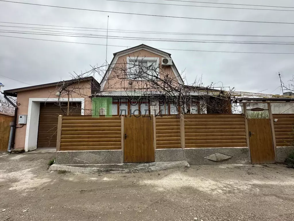 Дом в Крым, Сакский район, Суворовское с/пос, Чайка-С потребительский ... - Фото 1