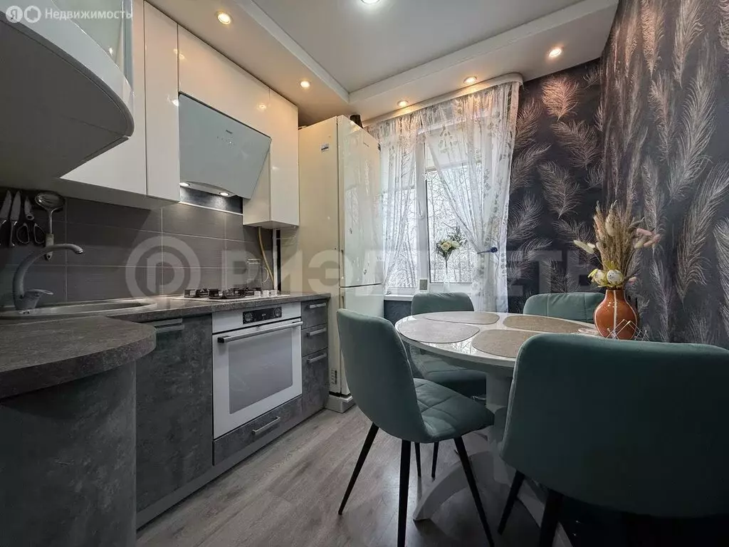 2-комнатная квартира: Мурманск, улица Олега Кошевого, 24 (43 м) - Фото 0